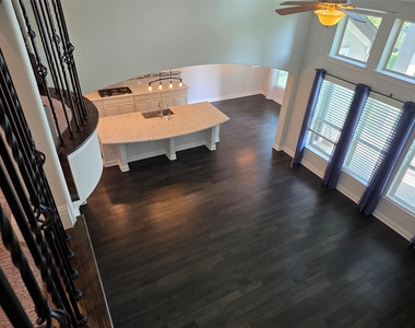 2744 Reunion Blvd - Photo Thumbnail 32