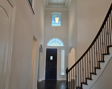 2744 Reunion Blvd - Photo Thumbnail 16