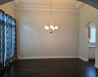 2744 Reunion Blvd - Photo Thumbnail 4