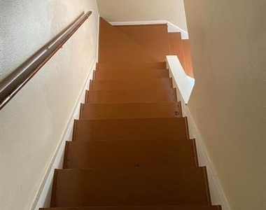 139 Elm Dr - Photo Thumbnail 4