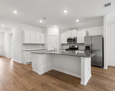 2337 Four Waters Loop - Photo Thumbnail 7