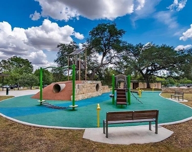 2337 Four Waters Loop - Photo Thumbnail 35