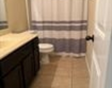 207 N College St - Photo Thumbnail 13