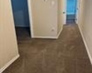 207 N College St - Photo Thumbnail 11