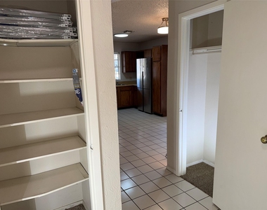 7708 Brodie Ln - Photo Thumbnail 7