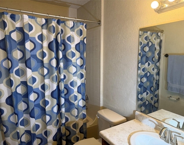 7708 Brodie Ln - Photo Thumbnail 12
