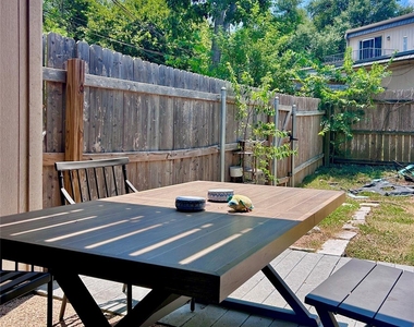 705 Castle Ridge Rd - Photo Thumbnail 1
