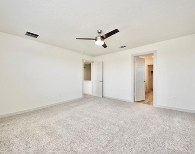 1016 Winnsboro Loop - Photo Thumbnail 16