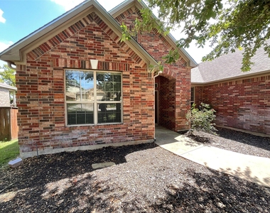 212 Choke Canyon Ln - Photo Thumbnail 1