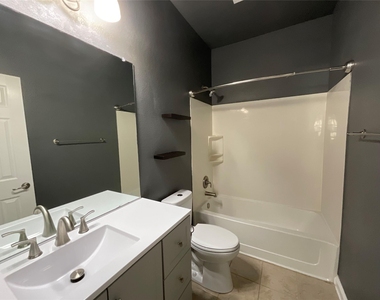 212 Choke Canyon Ln - Photo Thumbnail 22