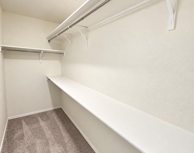 320 Josey Wales Dr - Photo Thumbnail 13