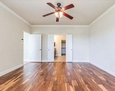 3831 Aqua Ln - Photo Thumbnail 20