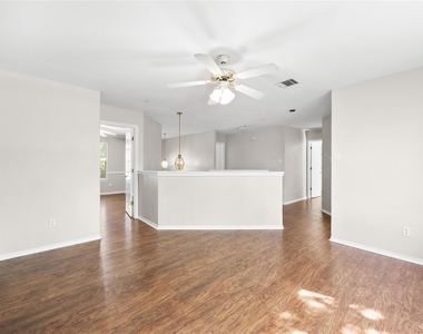 13217 Rochester Ln - Photo Thumbnail 20