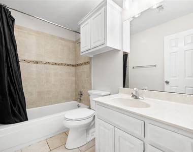 13217 Rochester Ln - Photo Thumbnail 23