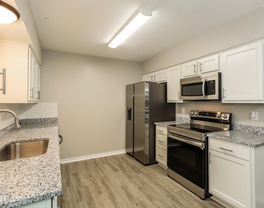 6349 Faulkner Drive - Photo Thumbnail 4