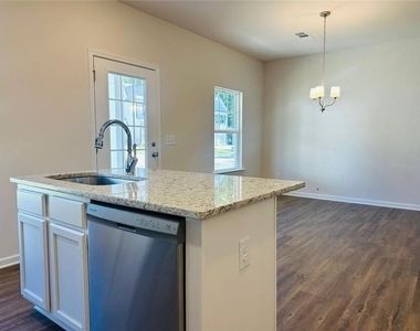 134 Berry Drive - Photo Thumbnail 12