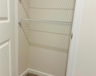 134 Berry Drive - Photo Thumbnail 21
