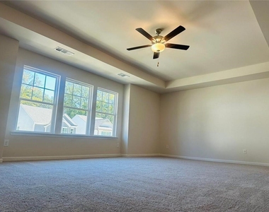 134 Berry Drive - Photo Thumbnail 15