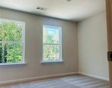 134 Berry Drive - Photo Thumbnail 25