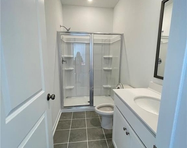 610 Alder Creek Way - Photo Thumbnail 33