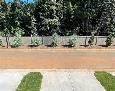 610 Alder Creek Way - Photo Thumbnail 27