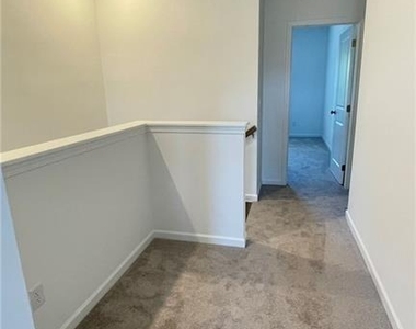 610 Alder Creek Way - Photo Thumbnail 20