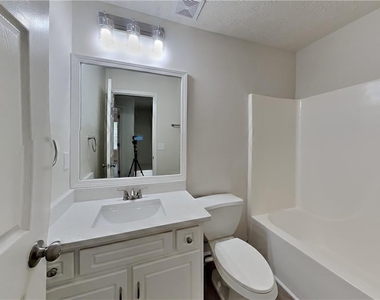 2800 Alcovy River View - Photo Thumbnail 16