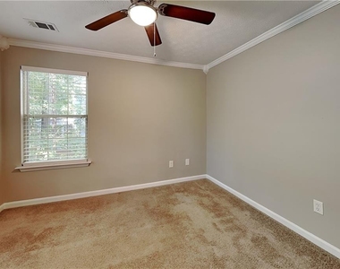 1357 Lamont Drive Sw - Photo Thumbnail 11