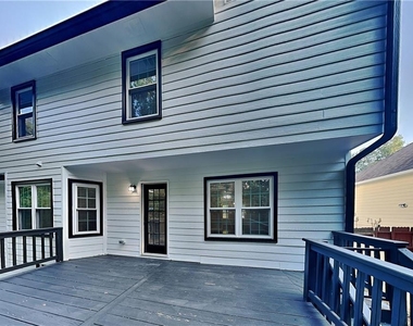 2798 Beddington Way - Photo Thumbnail 23