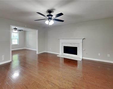 2798 Beddington Way - Photo Thumbnail 1