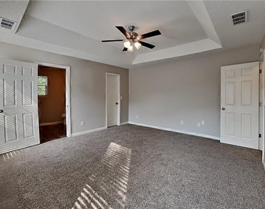 679 Fernstone Trail - Photo Thumbnail 4