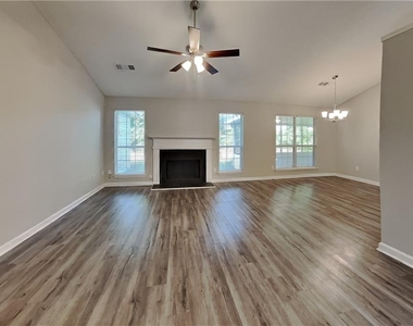 679 Fernstone Trail - Photo Thumbnail 1