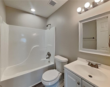 679 Fernstone Trail - Photo Thumbnail 15