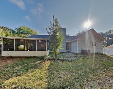 679 Fernstone Trail - Photo Thumbnail 16