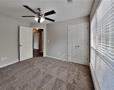 679 Fernstone Trail - Photo Thumbnail 11