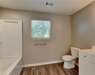 679 Fernstone Trail - Photo Thumbnail 8