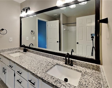 2427 Brookvine Lane - Photo Thumbnail 16