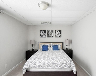 2304 Boardwalk - Photo Thumbnail 6