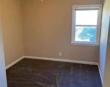 105 George Street - Photo Thumbnail 2