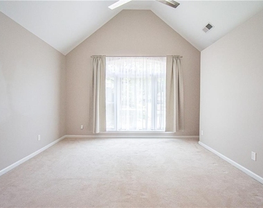 3115 Park Chase - Photo Thumbnail 25