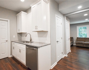 3115 Park Chase - Photo Thumbnail 42