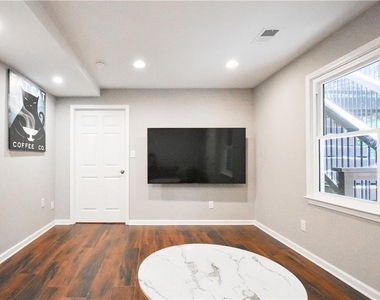 3115 Park Chase - Photo Thumbnail 54