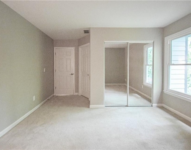 3115 Park Chase - Photo Thumbnail 28