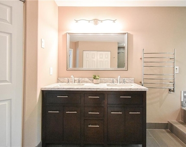 3115 Park Chase - Photo Thumbnail 21