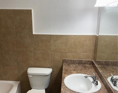 741 Carter Street Nw - Photo Thumbnail 3