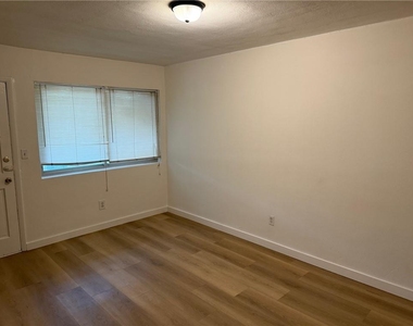 741 Carter Street Nw - Photo Thumbnail 11