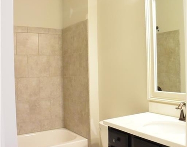 3226 Nobility Way - Photo Thumbnail 14