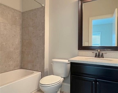 3226 Nobility Way - Photo Thumbnail 12