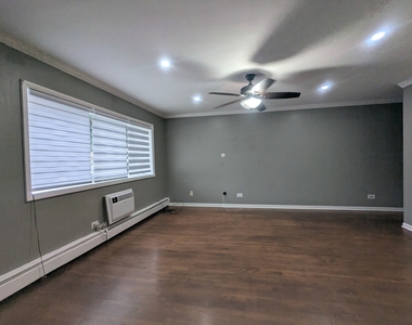 736 W Dempster Street - Photo Thumbnail 3