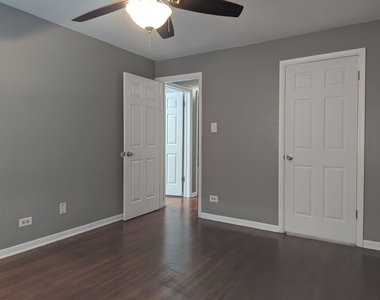 736 W Dempster Street - Photo Thumbnail 11